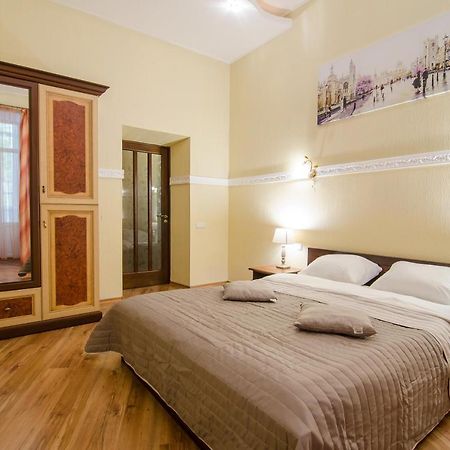 Apartment At Malaya Zhytomyrska 5 Κίεβο Εξωτερικό φωτογραφία