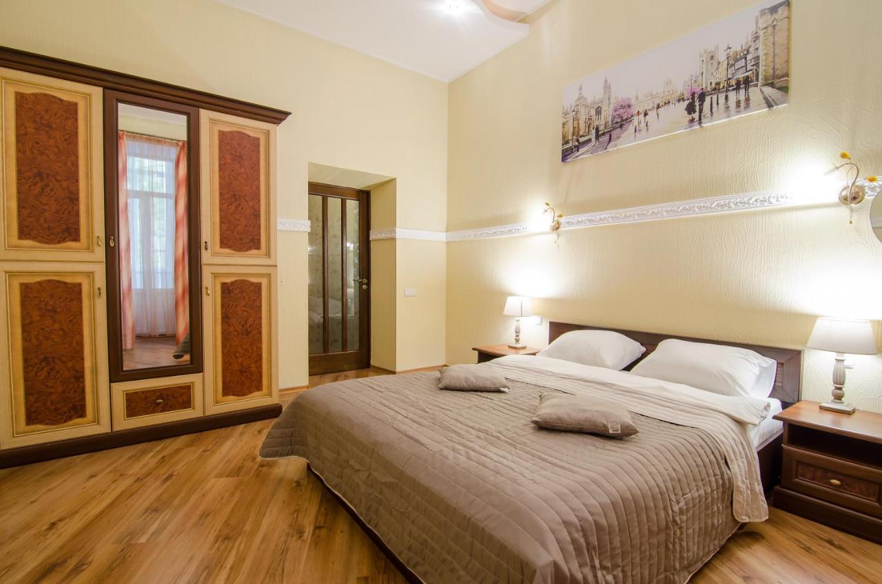 Apartment At Malaya Zhytomyrska 5 Κίεβο Εξωτερικό φωτογραφία