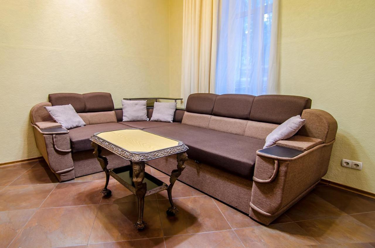 Apartment At Malaya Zhytomyrska 5 Κίεβο Εξωτερικό φωτογραφία