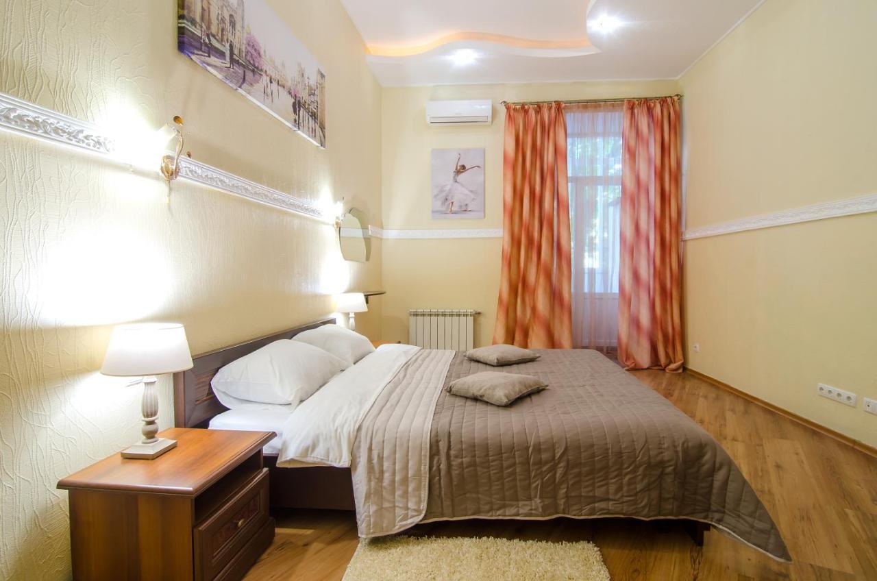 Apartment At Malaya Zhytomyrska 5 Κίεβο Εξωτερικό φωτογραφία