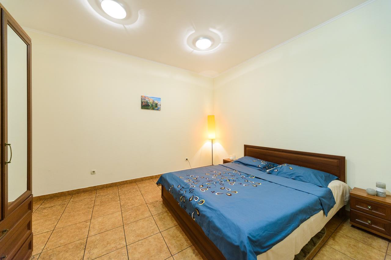 Apartment At Malaya Zhytomyrska 5 Κίεβο Εξωτερικό φωτογραφία