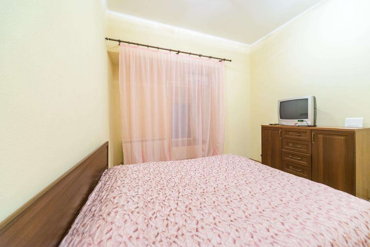 Apartment At Malaya Zhytomyrska 5 Κίεβο Εξωτερικό φωτογραφία