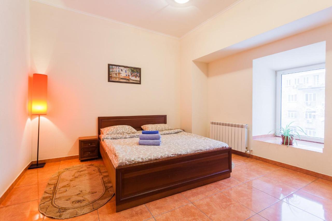 Apartment At Malaya Zhytomyrska 5 Κίεβο Εξωτερικό φωτογραφία
